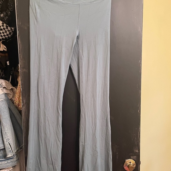 Lululemon tidewater teal groove pant - Picture 5 of 6